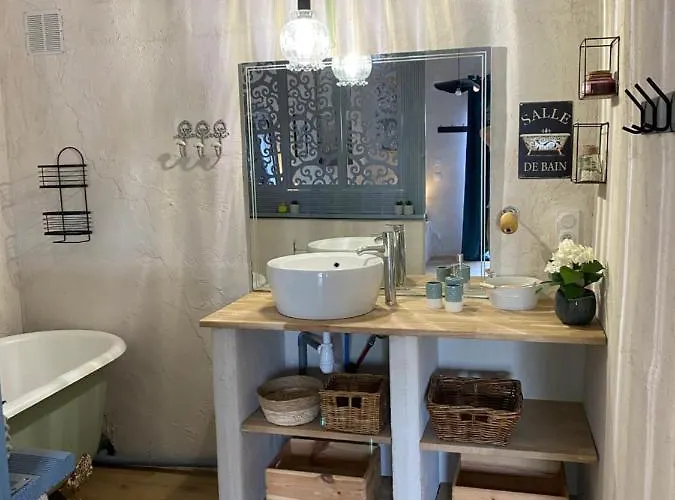 Σπίτι διακοπών Maison Sur Cour Et Veranda