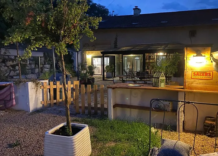 Maison Sur Cour Et Veranda * Courzieu