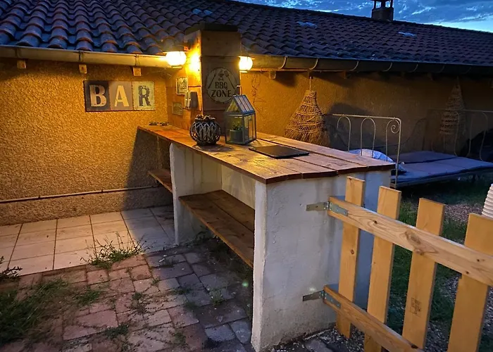 Maison Sur Cour Et Veranda Σπίτι διακοπών